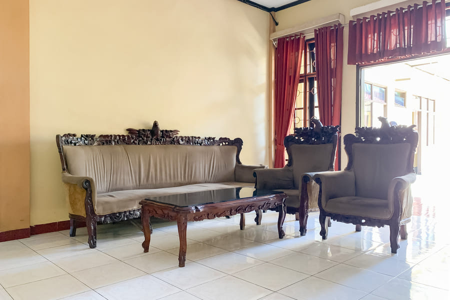 RedDoorz Syariah @ Flamboyan Indah Kuningan