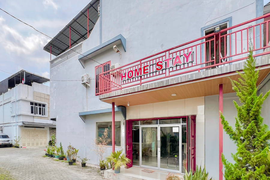 RedDoorz Syariah @ D’Niel Homestay Mandala Medan