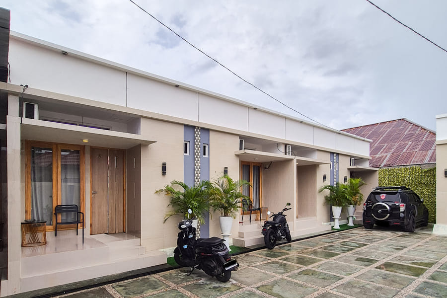 RedDoorz near Mutiara SIS Al Jufrie Airport Palu 3