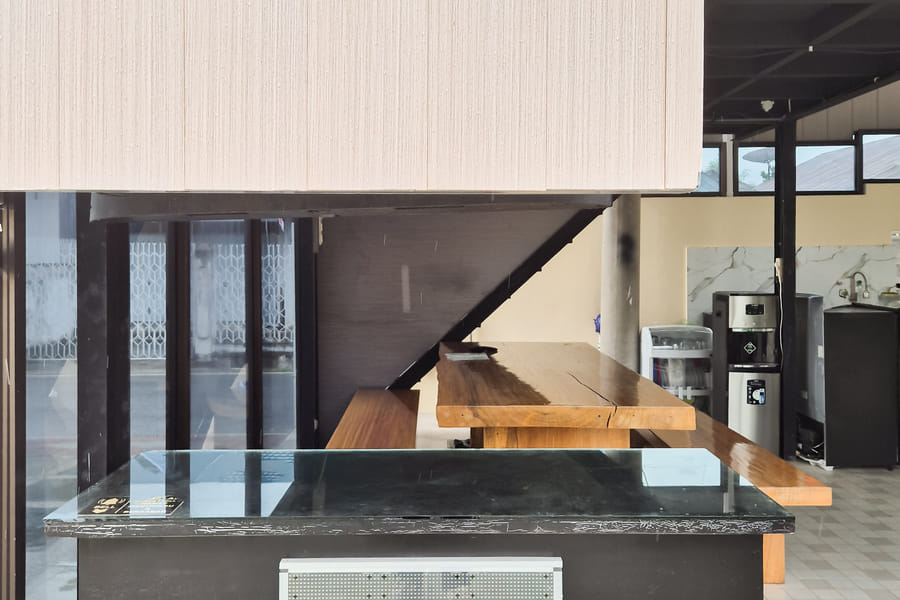 RedDoorz near Mutiara SIS Al Jufrie Airport Palu 3