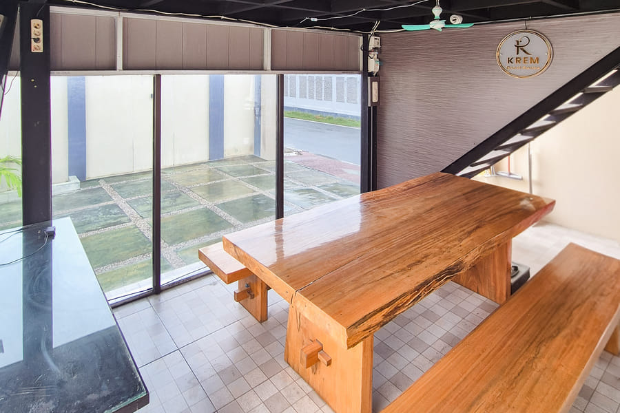 RedDoorz near Mutiara SIS Al Jufrie Airport Palu 3