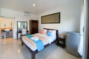 Sans Vibes Tendan Residence Kuta