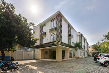 Sans Vibes Firdaus Mansion Kemang