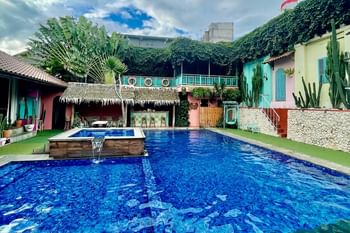 Urbanview Hotel near Paris Van Java Mall