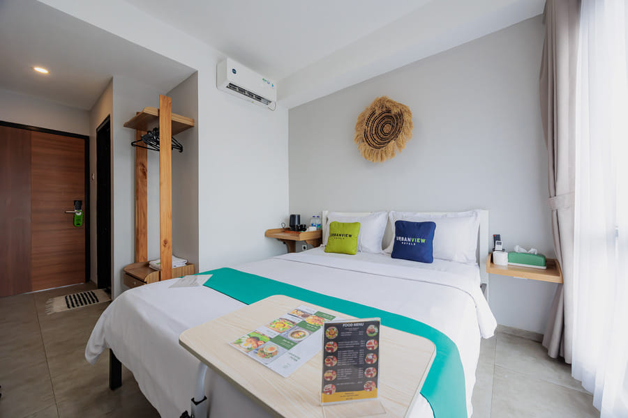 Urbanview Hotel Puri Indah