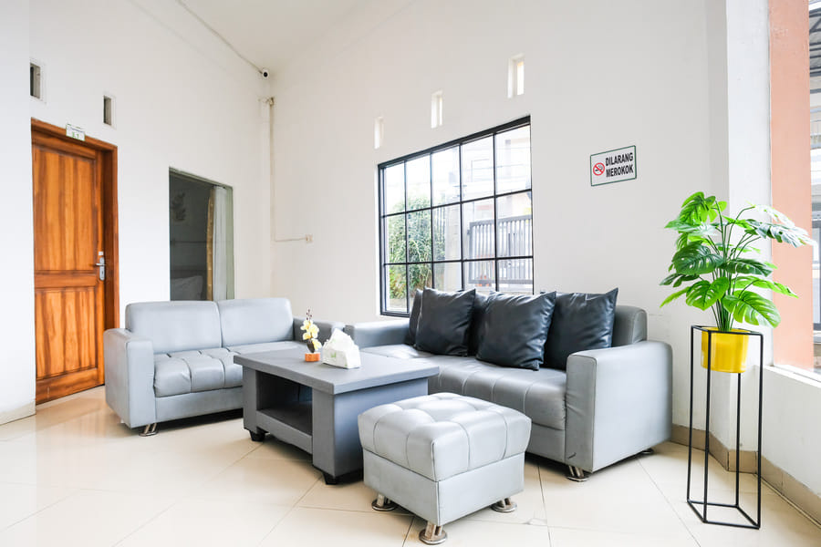 RedDoorz near Taman Rekreasi Selecta