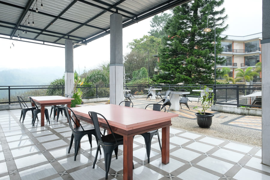 RedDoorz Plus near Taman Rekreasi Selecta 2