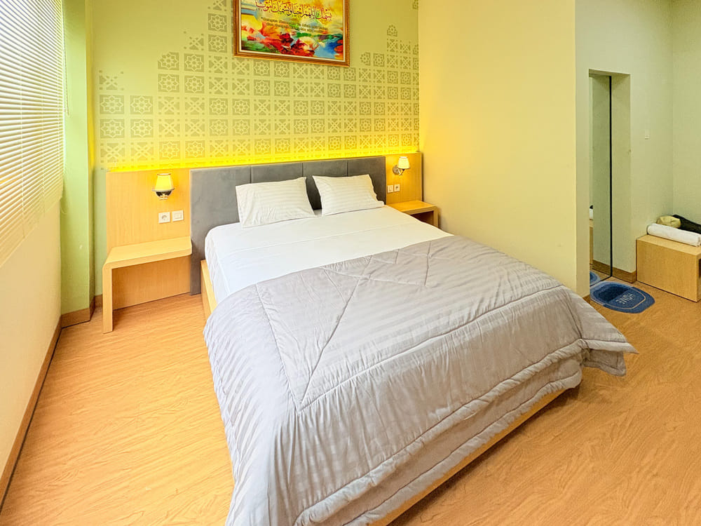 SALE Room