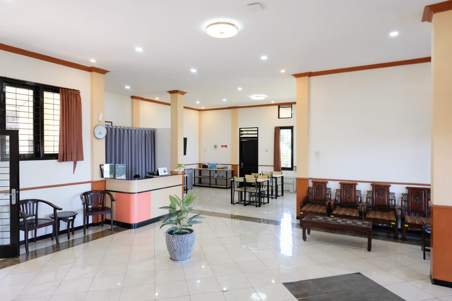 Reddoorz@ Jestro Guest House Batu