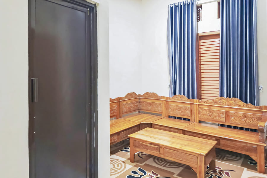 RedDoorz @ Guciwan Hotel near Objek Wisata Guci