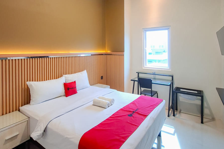 RedDoorz Plus Syariah @ Lotus Residence Padang