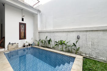 Kanha Homestay near Pantai Pandawa RedPartner