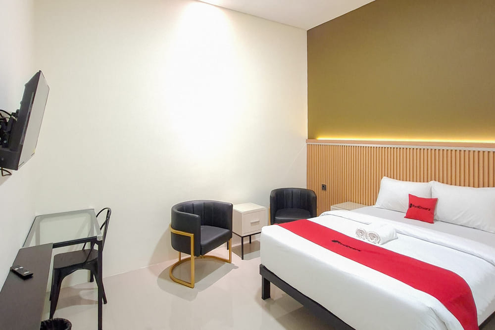 RedDoorz Premium Suite