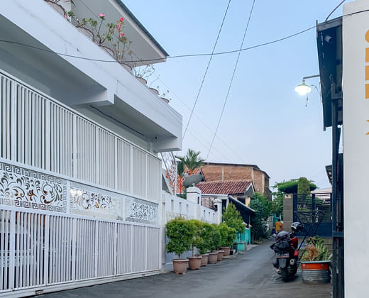 RedDoorz Syariah @ Obelix Cirebon