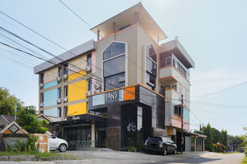 Sans Hotel Havila Bengkulu