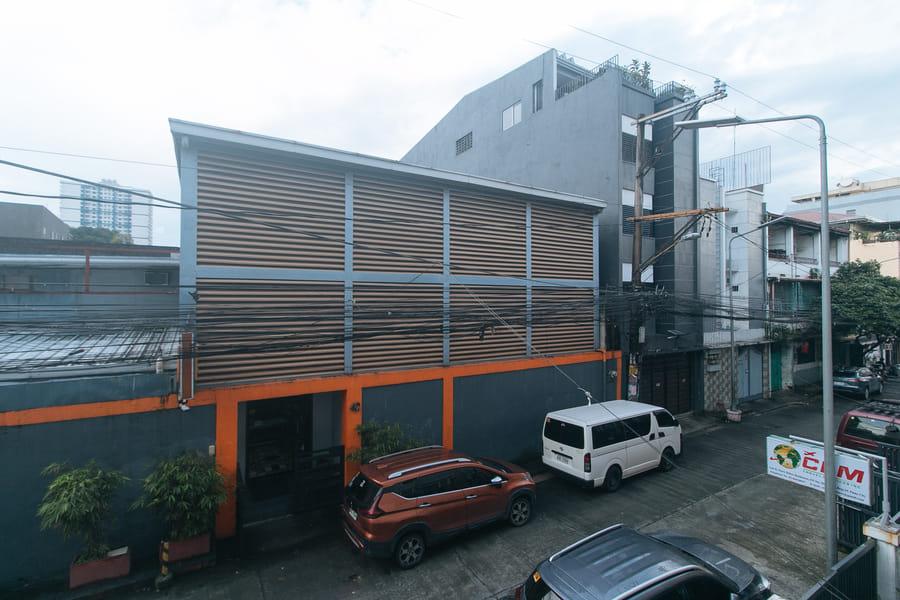 Metro Deluxe Residences near World Trade Center