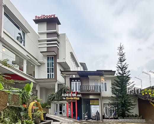 RedDoorz Syariah @ Jalan Dieng 