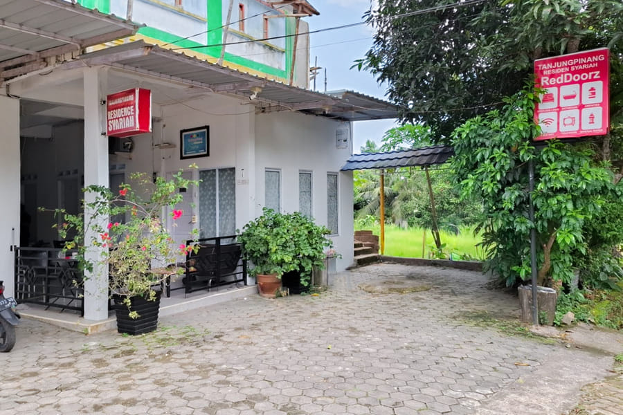 RedDoorz Syariah near Tanjung Pinang City Center