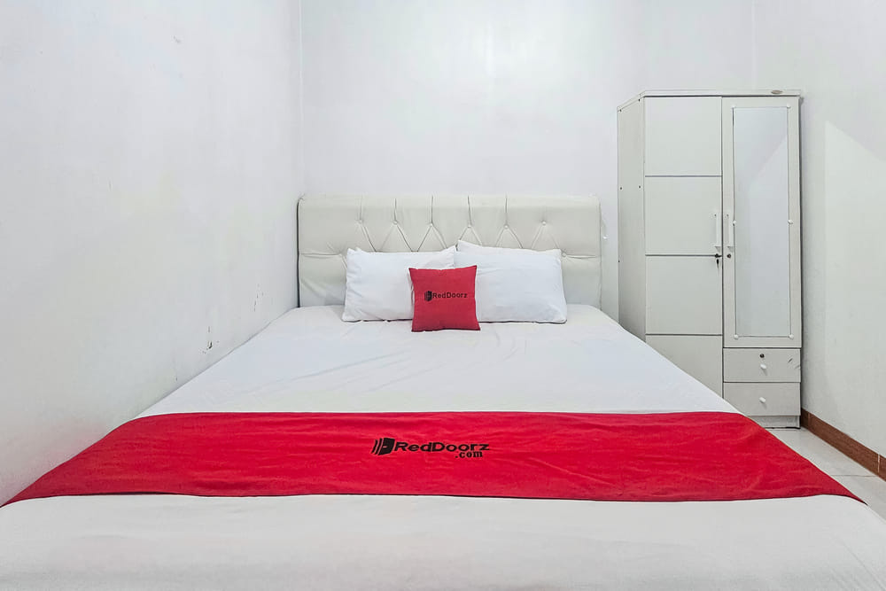 RedDoorz Room