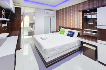 Urbanview Hotel D Helomi Homestay near UPN Veteran