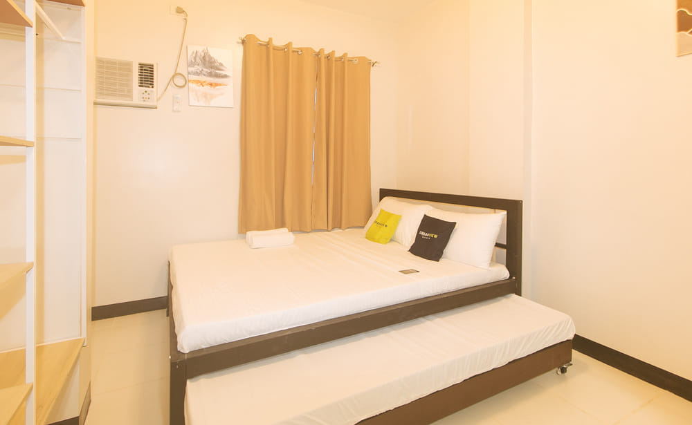 UrbanView Quadruple Room