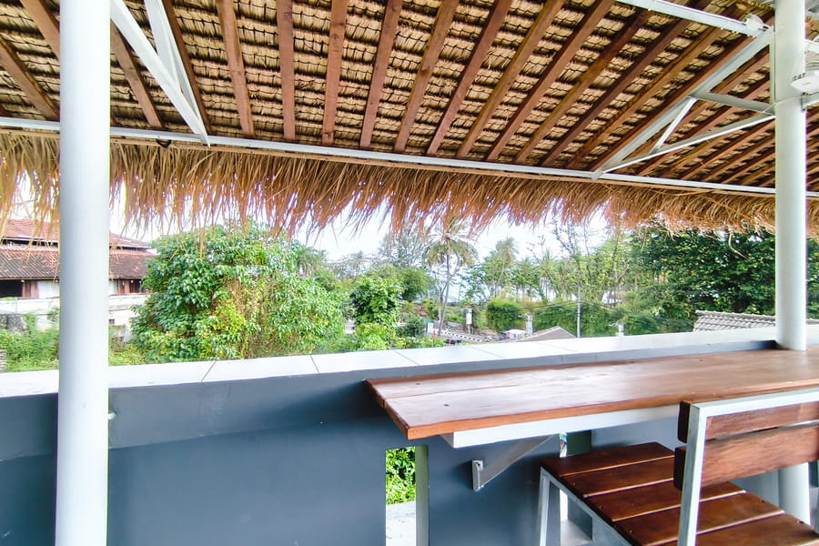 BC Inn near Senggigi Harbour RedPartner