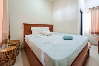 Hotel Muncul Sari Near Bukit Sekipan Tawangmangu RedPartner