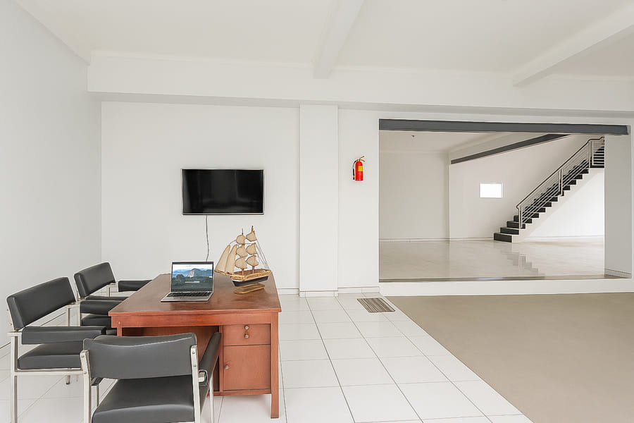 RedDoorz Syariah @ Guest House Samira