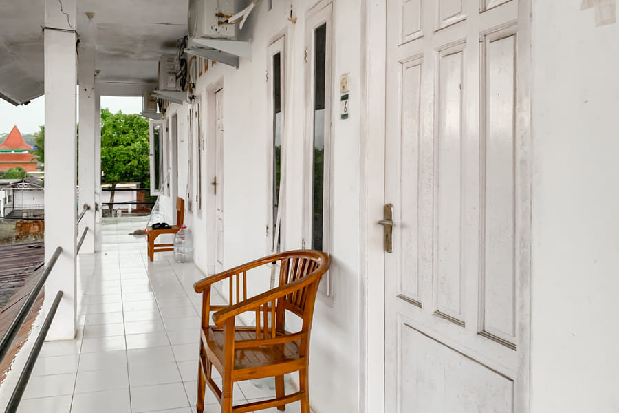 RedDoorz Syariah near Stadion Persikas Subang