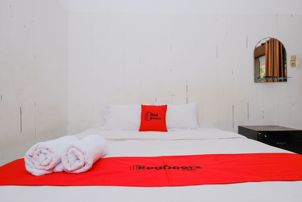 RedDoorz Room