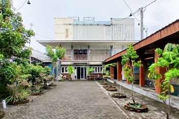 RedDoorz Near Stasiun Nganjuk