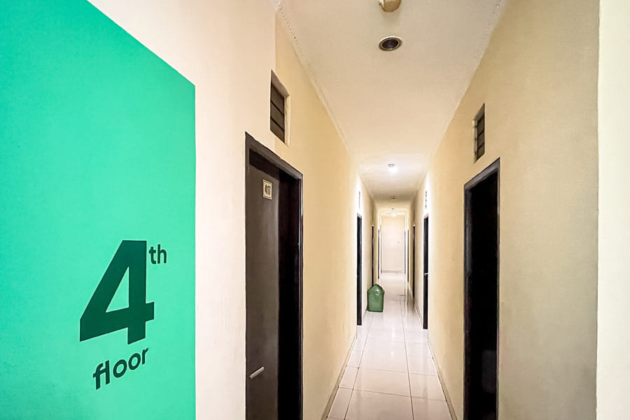 Naya Rooms RedPartner