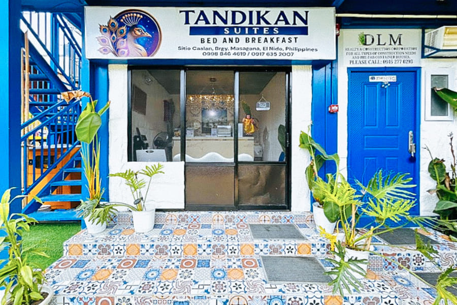 RedDoorz Plus at Tandikan Suites El Nido Caalan