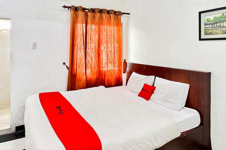RedDoorz near Gajah Mada Park Medan
