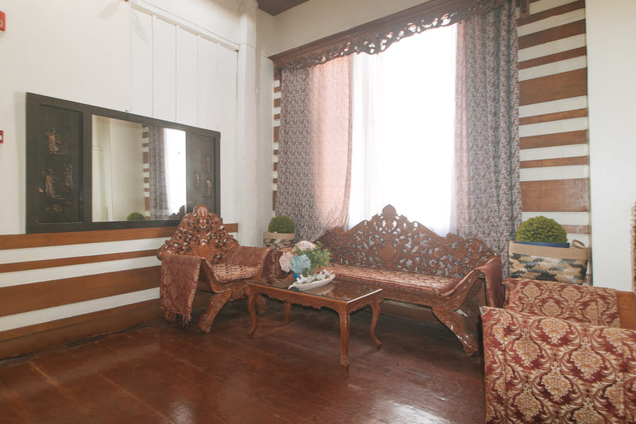 RedDoorz @ Plaza La Paz Iloilo City