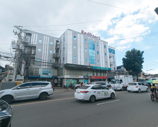 RedDoorz Plus @ New Era Budget Hotel Near UCMed and Chong Hua Hospital Mandaue