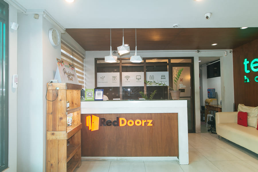 RedDoorz @ Junquera Extension Cebu