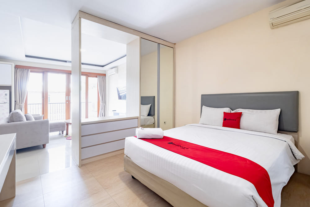 RedDoorz Suite