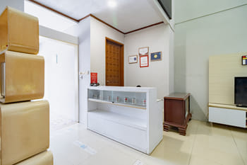 RedDoorz Plus near Cilandak Town Square 2