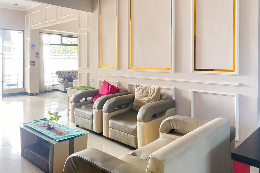 Reddoorz Syariah @ Hotel Grand Mentari