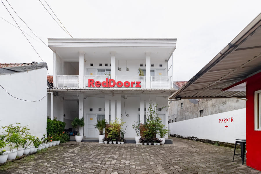 RedDoorz Syariah near RSUD Bogor