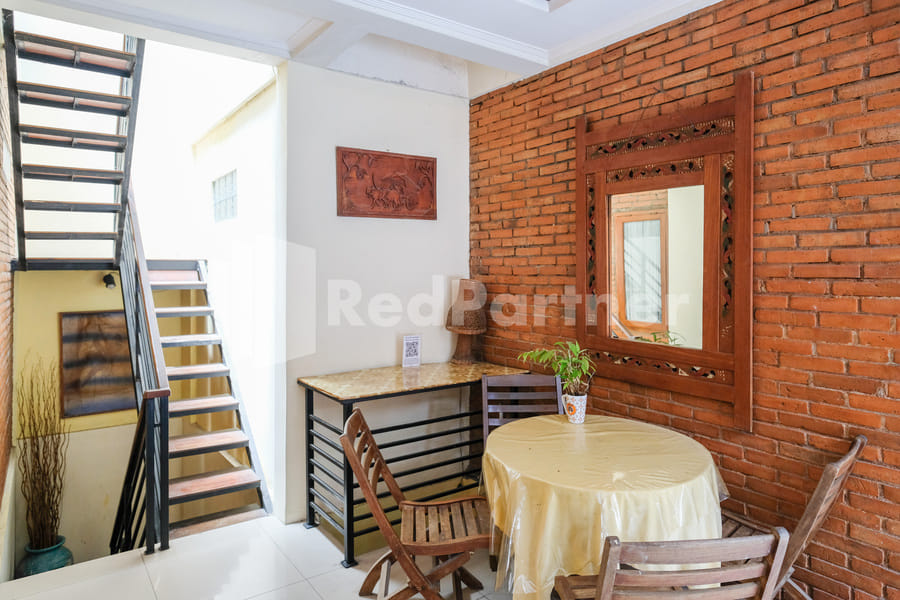 Huiz De Rico Guesthouse Syariah near Ambarrukmo Area