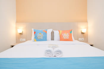 Sans Stay Harmoni 88 Ambarukmo Plaza Yogyakarta