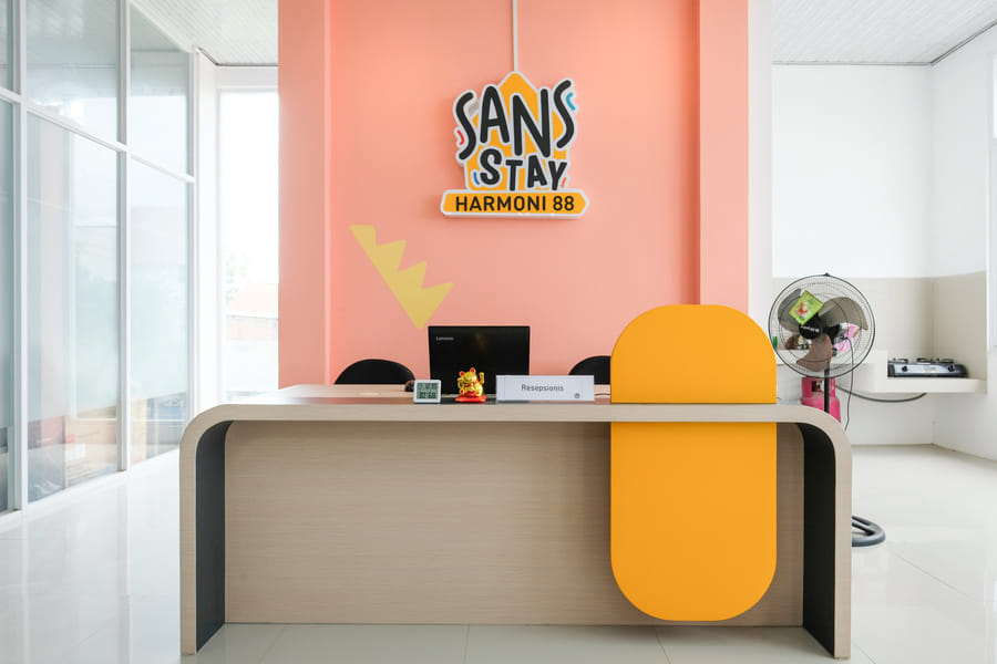Sans Stay Harmoni 88 Ambarukmo Plaza Yogyakarta