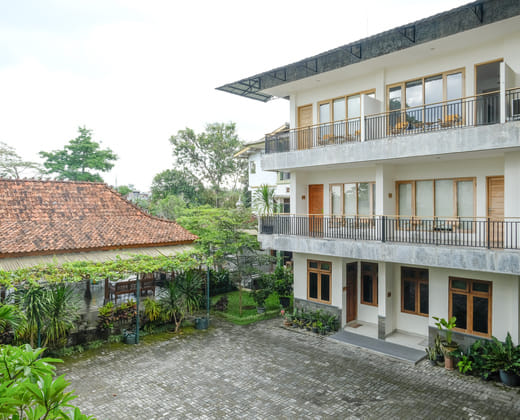 Urbanview Code Riverstay Yogyakarta