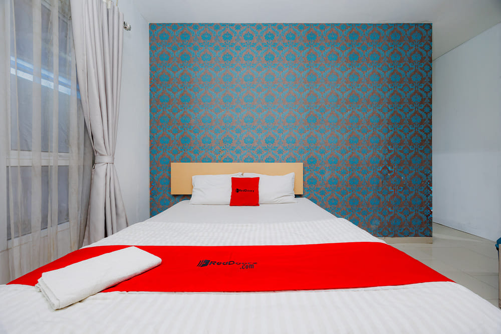 RedDoorz Room