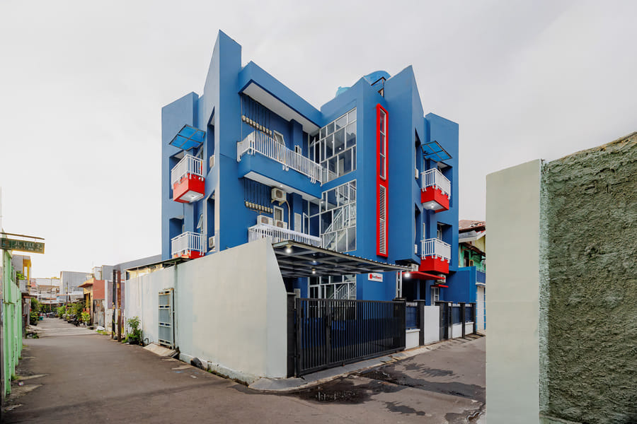 RedDoorz Syariah near Metropolitan Mall Bekasi