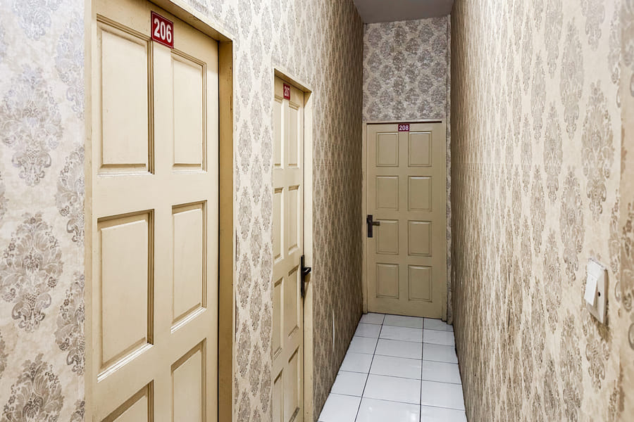 RedDoorz near RS Columbia Asia Aksara Medan