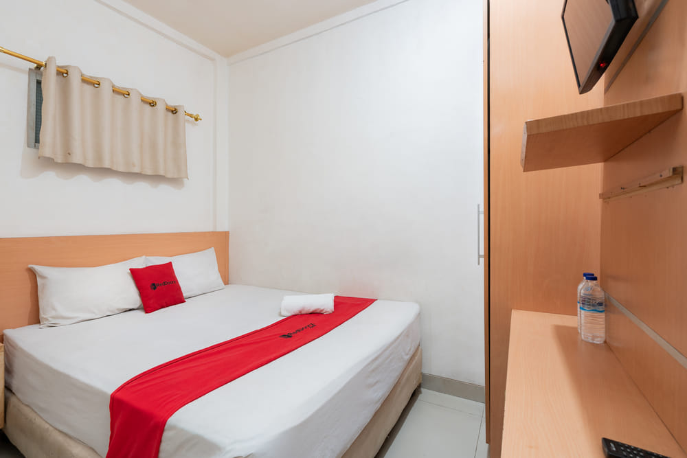 RedDoorz Room