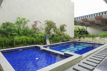 Sans Vibes Princess Keisha Denpasar